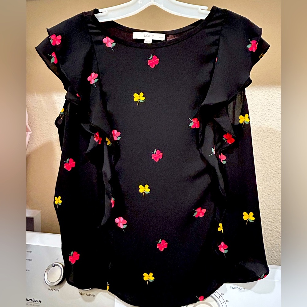 LOFT Peplum Top LP
